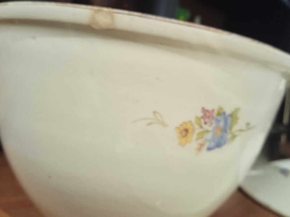 стаканы новые- Супница Блюдо Тарелки топорик для мяса