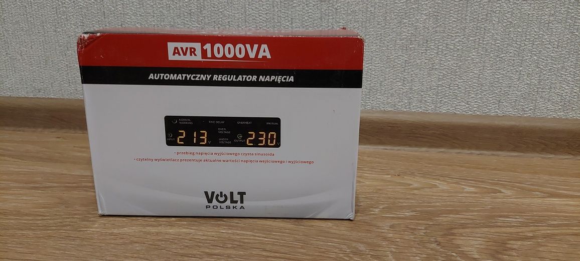 Стабілізатор напруги  AVR-1000VA