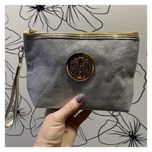 Косметички блестящие
