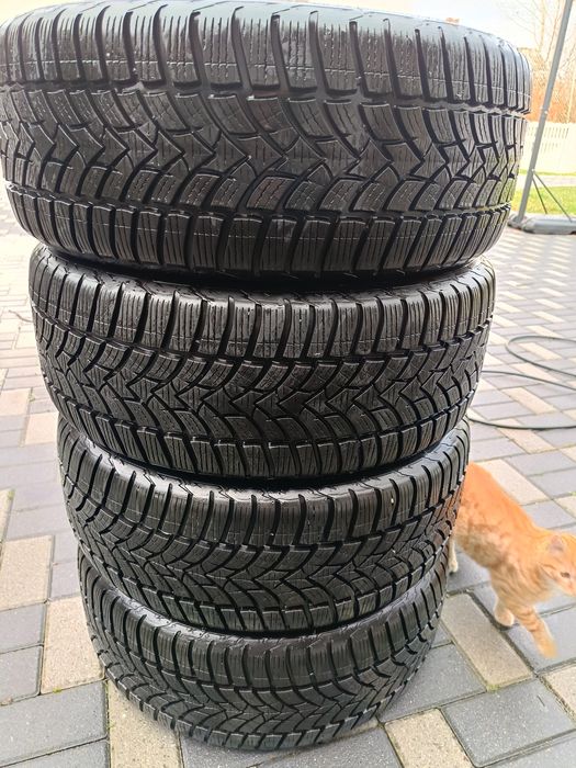 Felgi aluminiowe z oponami