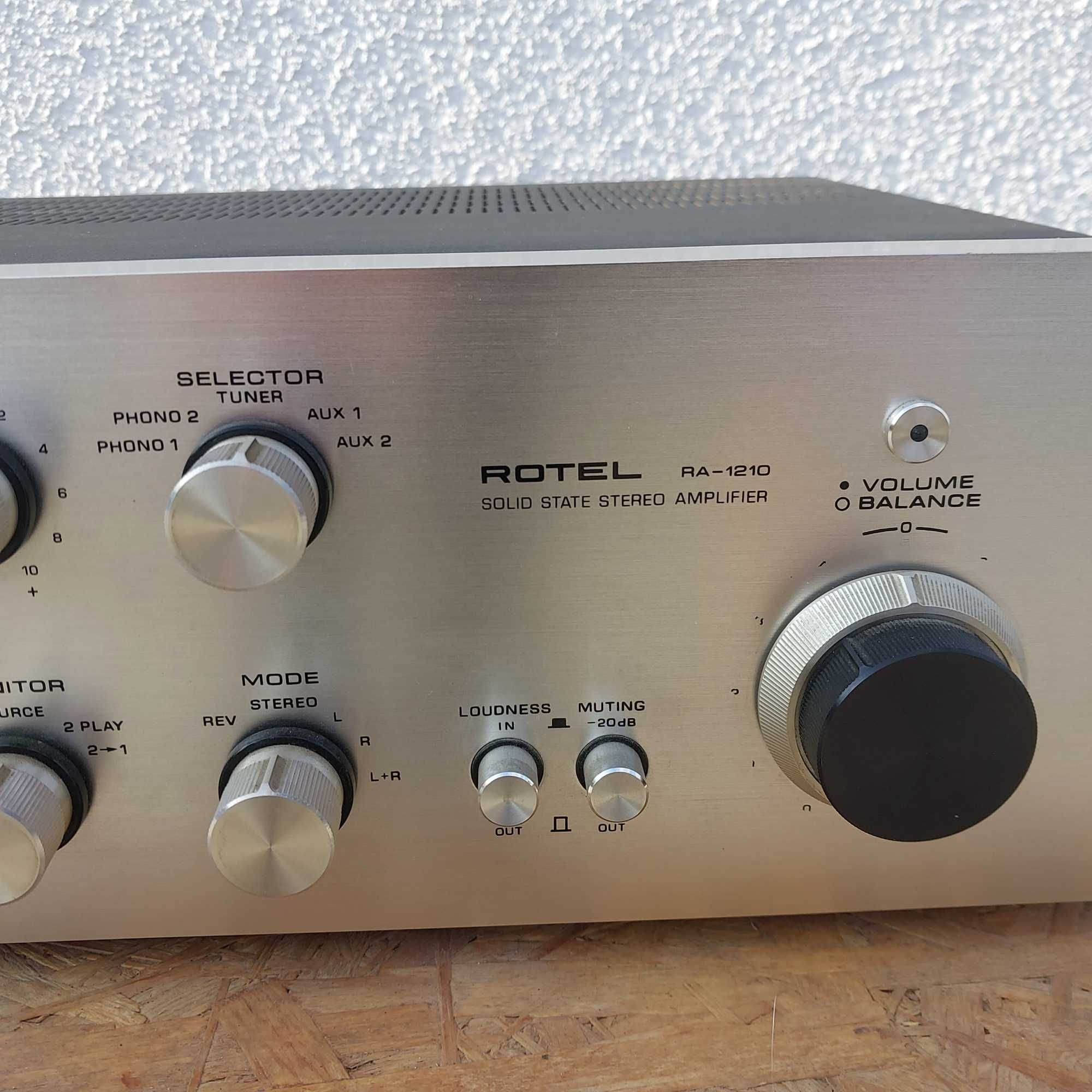 Wzmacniacz Rotel RA-1210