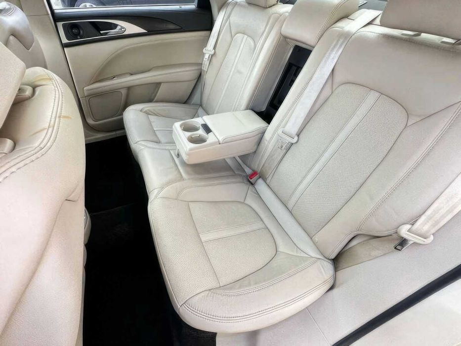 Lincoln MKZ Hybrid Reserve      2018