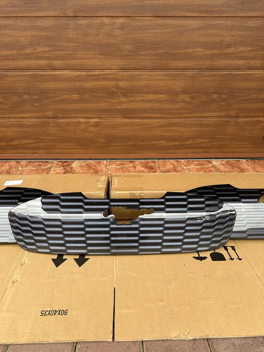 Ford mustang mach e GT Гриль, жалюзі,