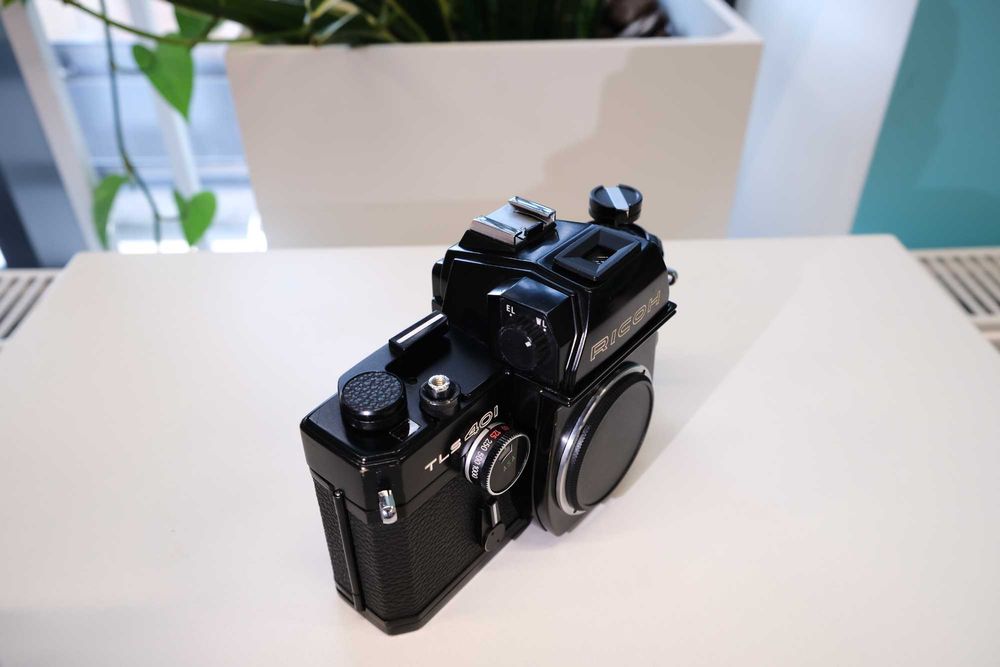Плівкова камера Ricoh TLS 401 (M42) з Helios 44M 58mm f/2.0