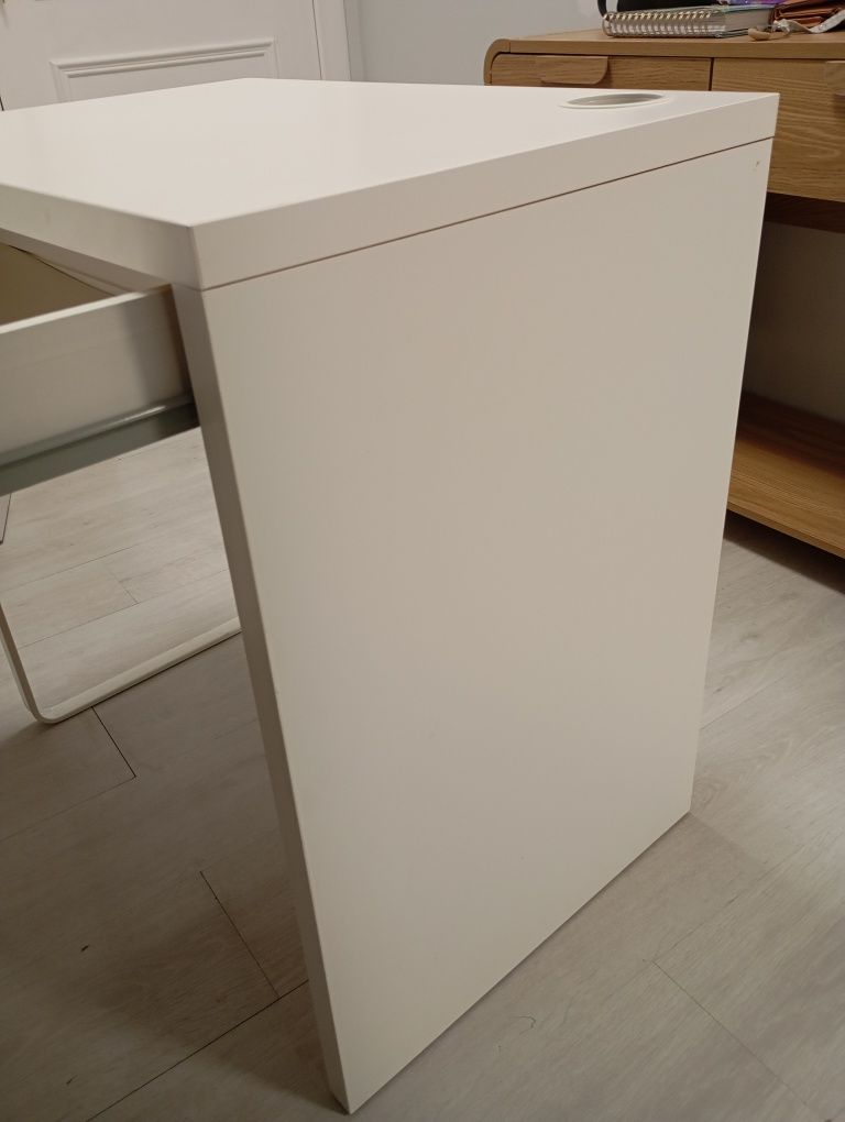 Secretária IKEA Micke Branca