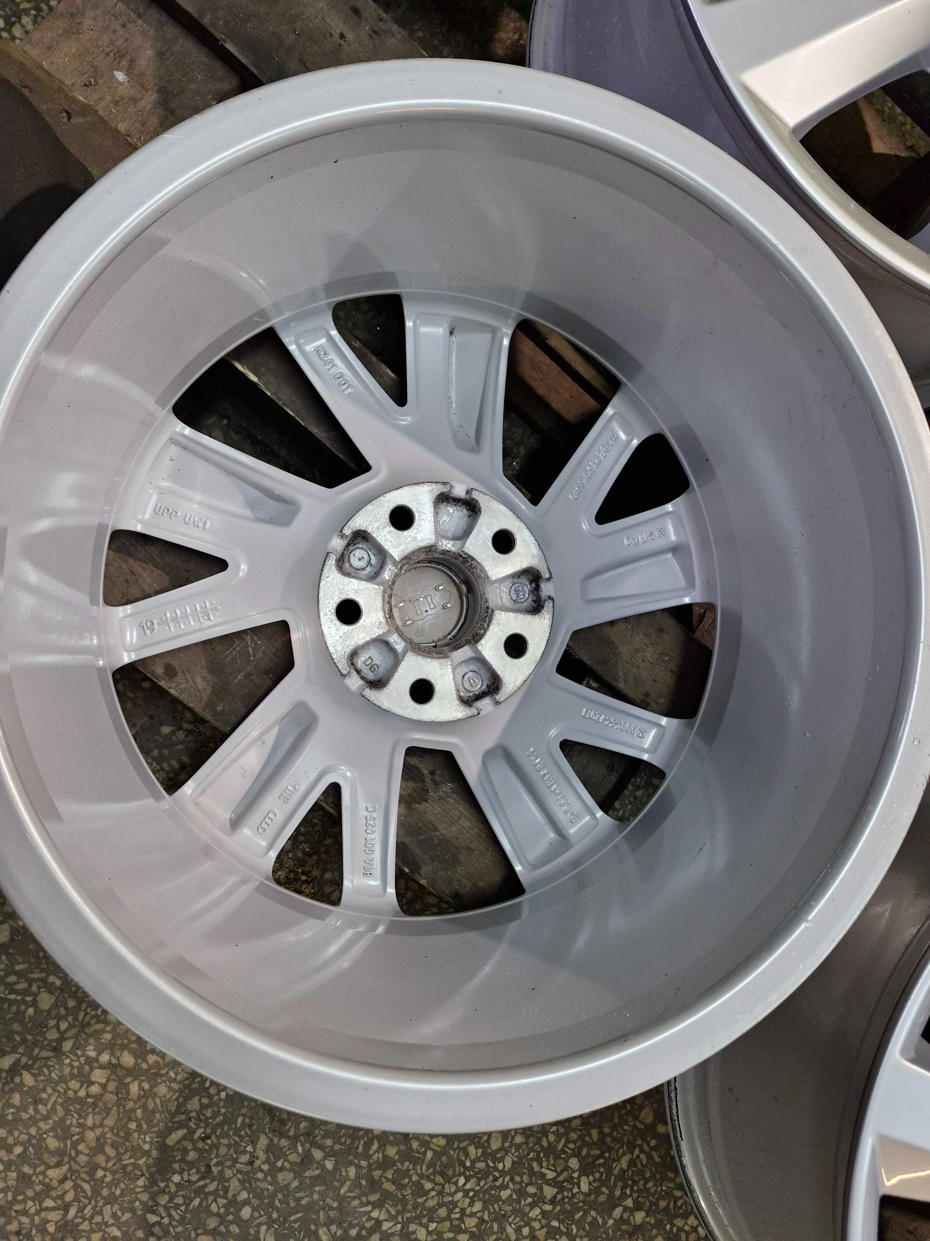 Alufelgi 5x112 17 Audi A3 A4 A6 Q2 SQ2 OE 7.0"x17" ET45 81A Jak Nowe