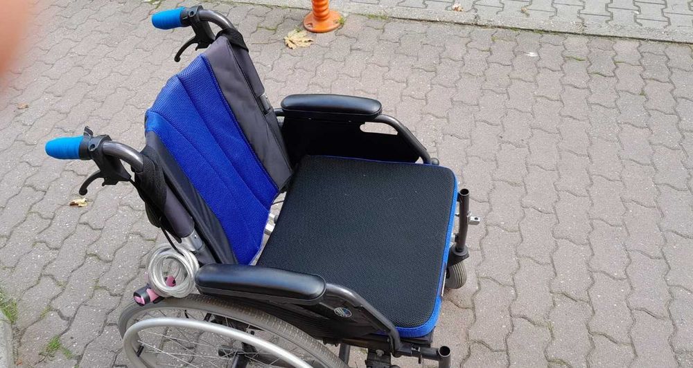 Wózek inwalidzki VERMAIREN Krótko używany