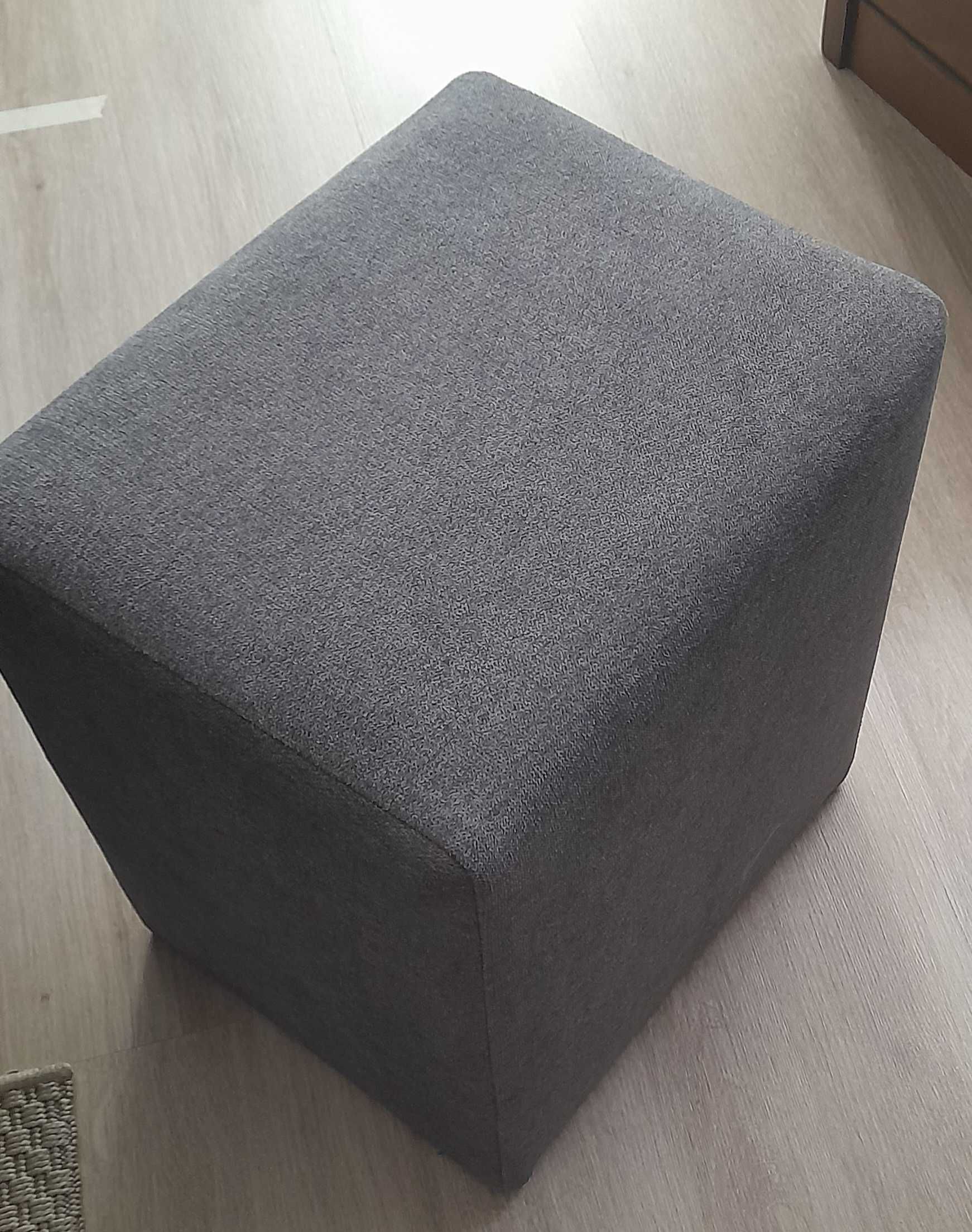 Sofá cinzento com chaise