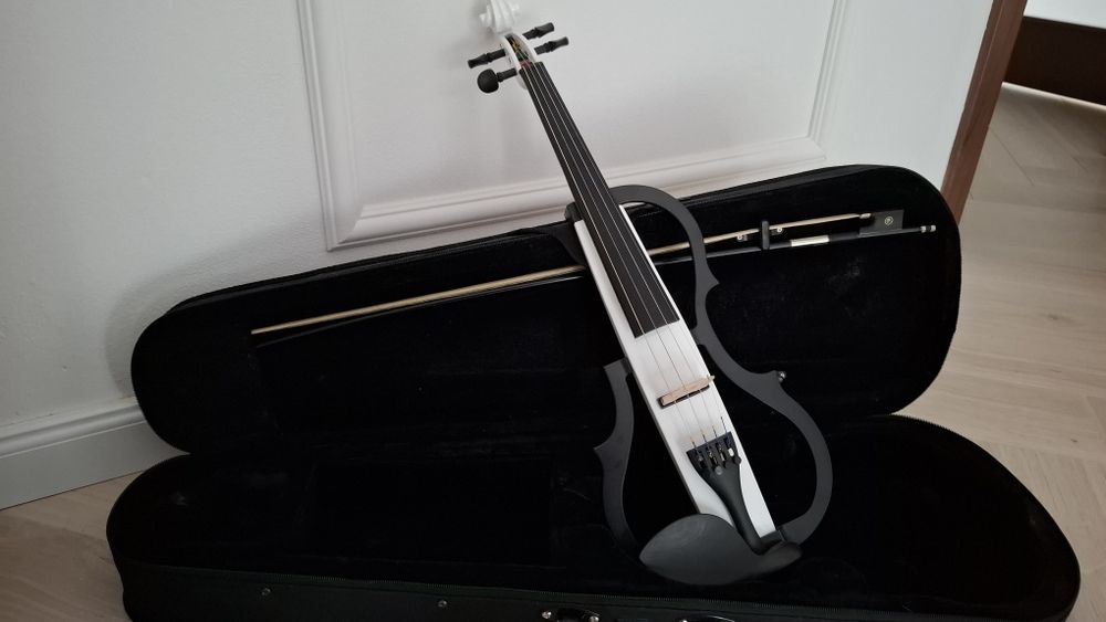 Skrzypce elektryczne harley Benton hbv 990wh 4/4