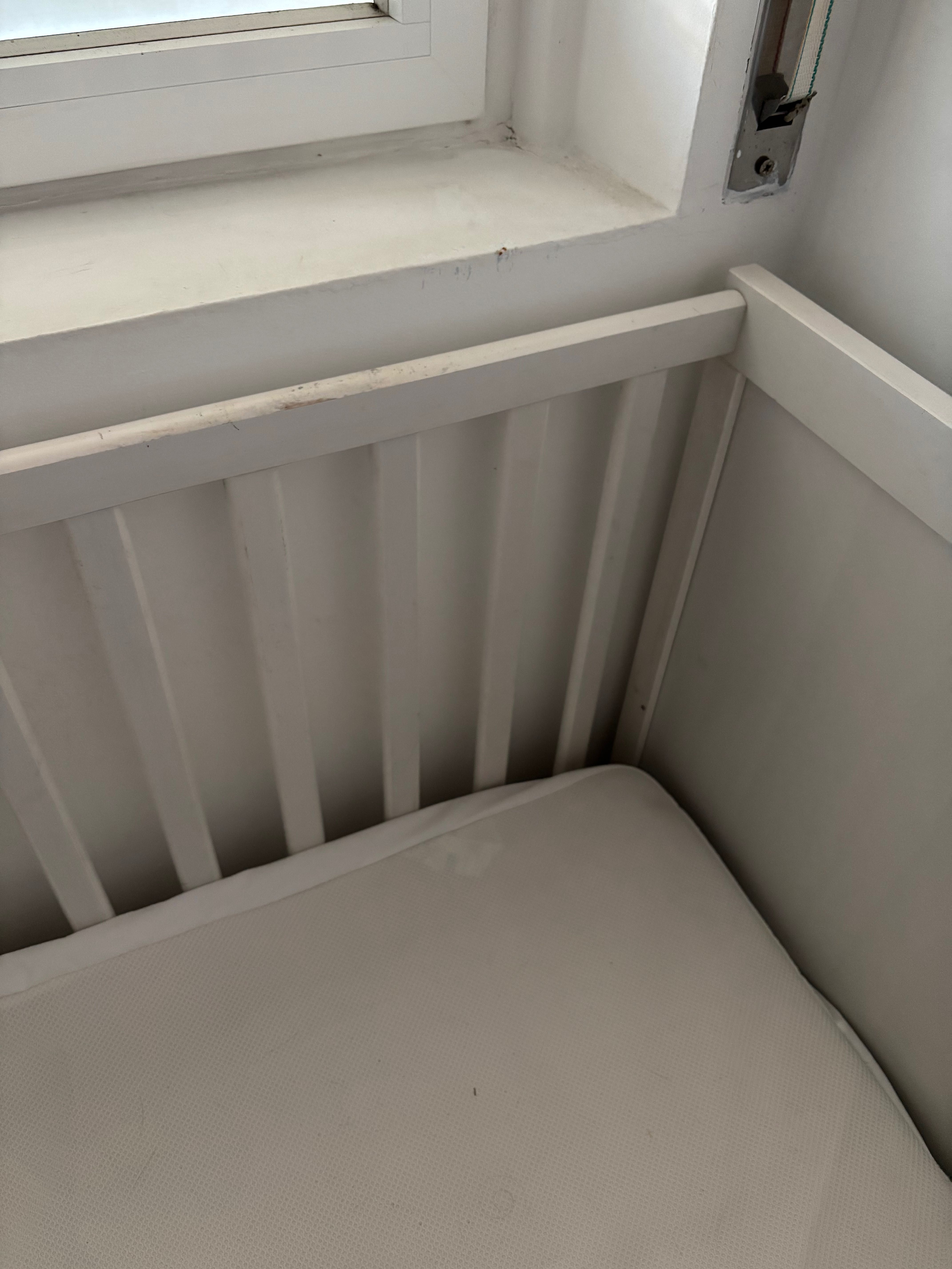 Berço IKEA + colchão