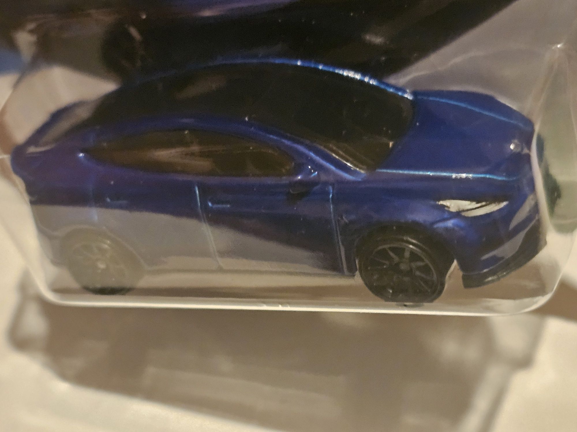 Tesla Y hot wheels