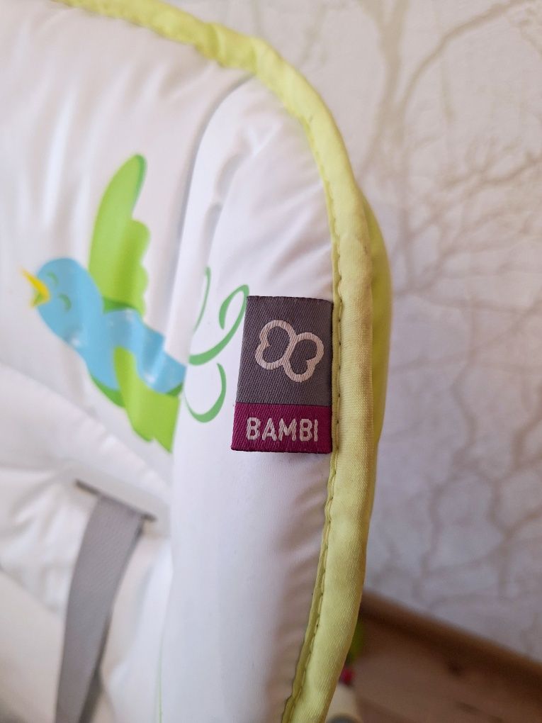 Praktyczne i solidne krzesełko do karmienia dziecka Bambi Baby Design