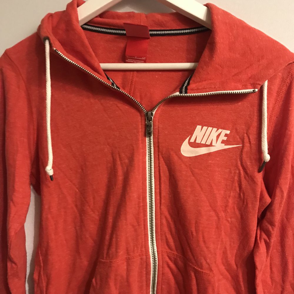 Sweatshirt Nike com feicho S