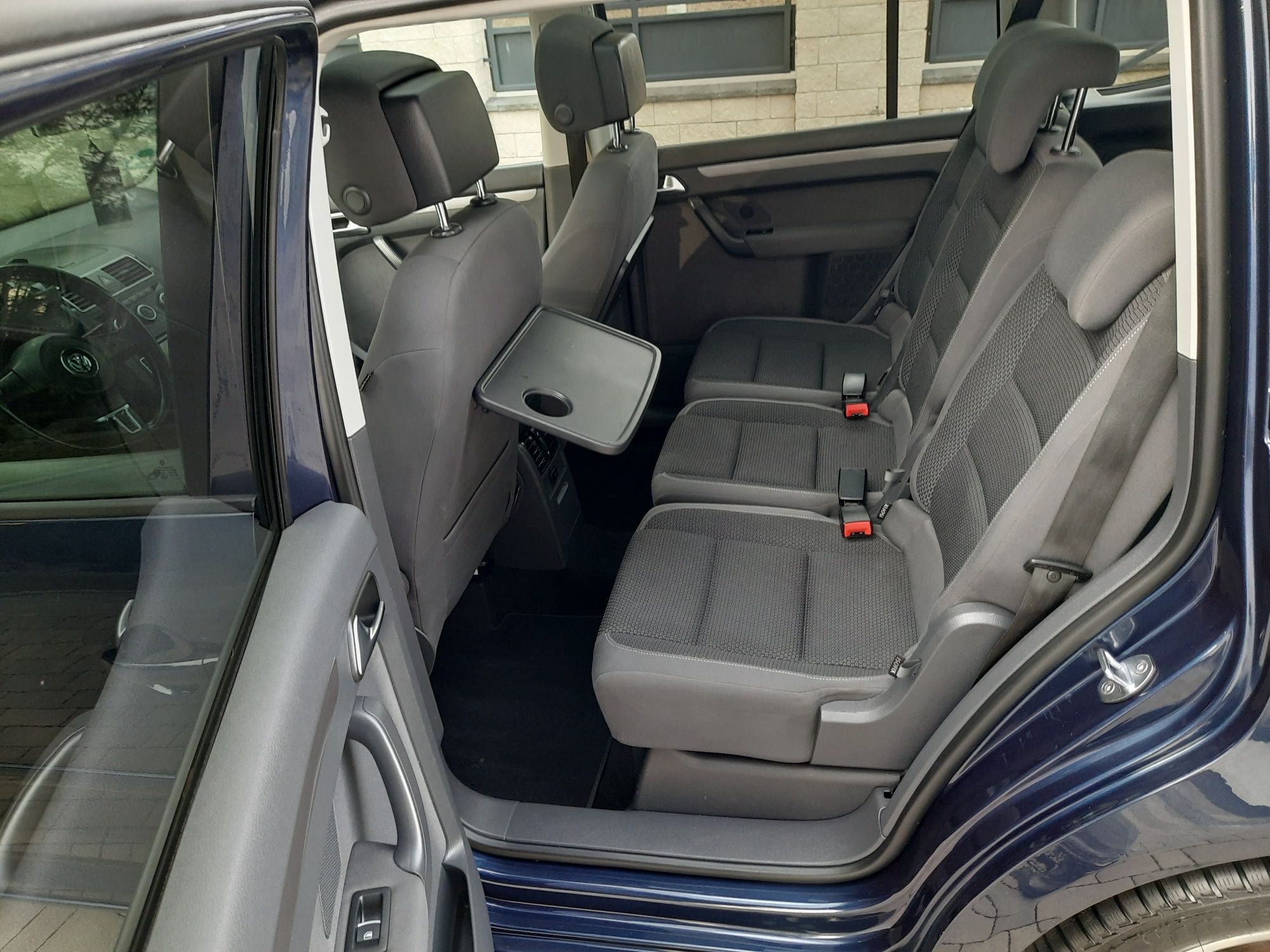 Vw Touran**2.0 Tdi**140 Km**CR**Panorama**Nawigacja**Grz.Fotele **