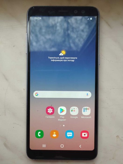 Samsung Galaxi A 8, в ідеальному стані. NFC. Коробка, документи.