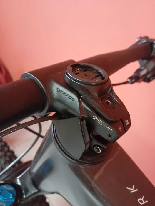 Avanço Syncros XC 2.0 50 MM + suporte GPS syncros