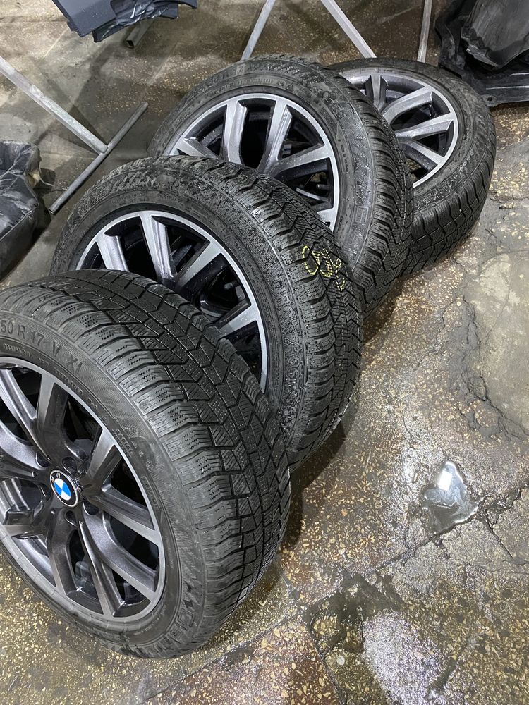 Продам комплект зимней резины 225/50 R17