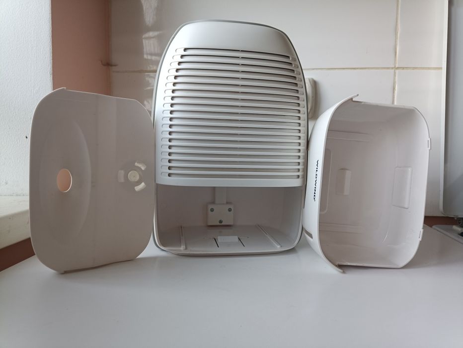 Осушувач повітря Wild Wind WDH-0502