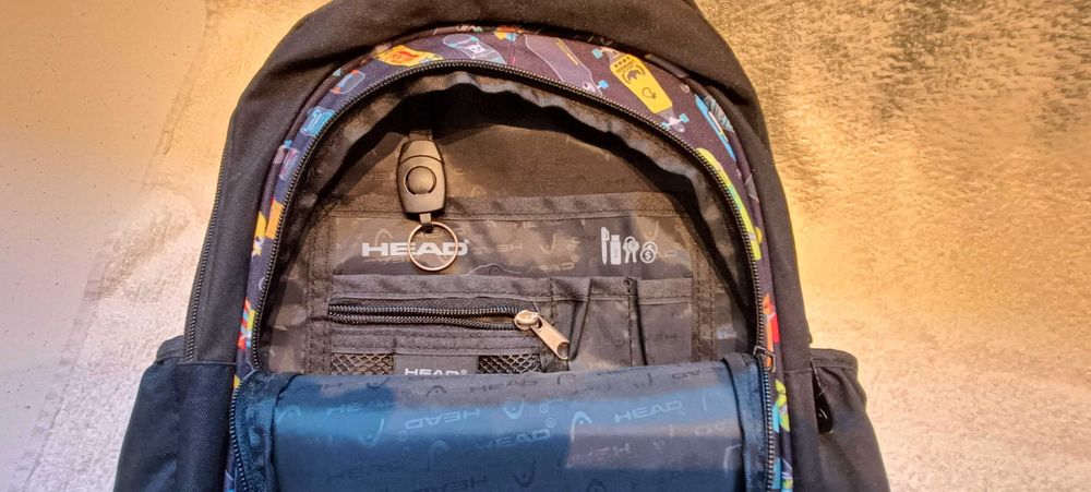 HEAD Skateboards. 3 komorowy plecak szkolny. Ergoback. Stan dobry.