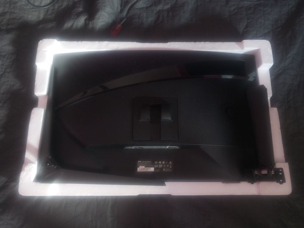 Monitor 144hz MSI zbita matryca