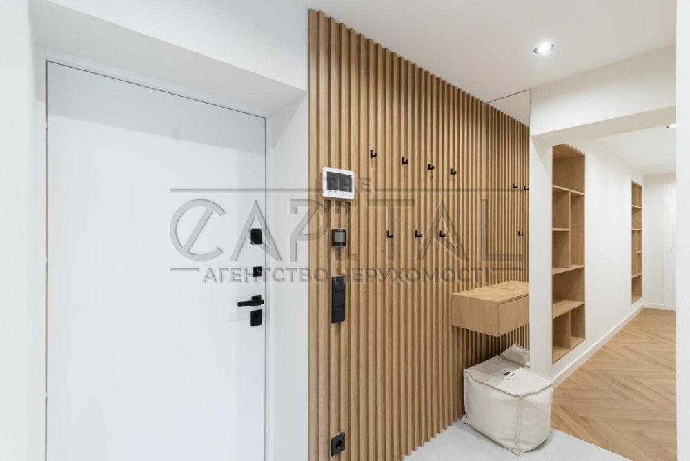 Продаж квартири з дизайнерським ремонтом, 3 спальні, Київ