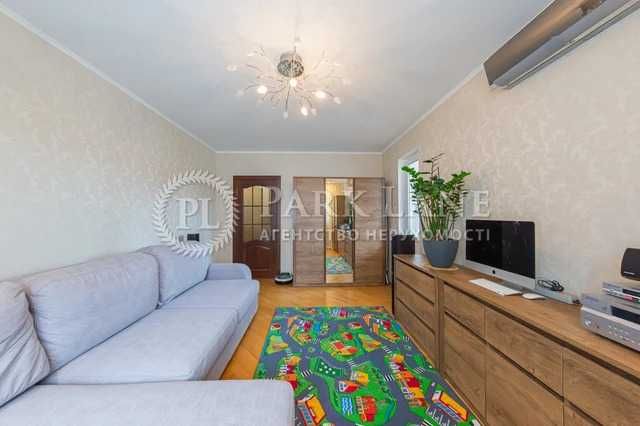 Продаж 3к квартири з чудовим ремонтом, Саперно-Слобідська