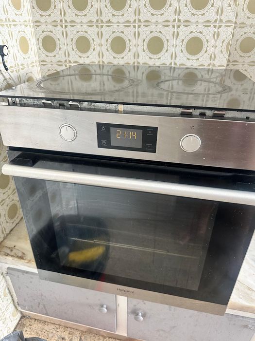 Ótima placa com forno