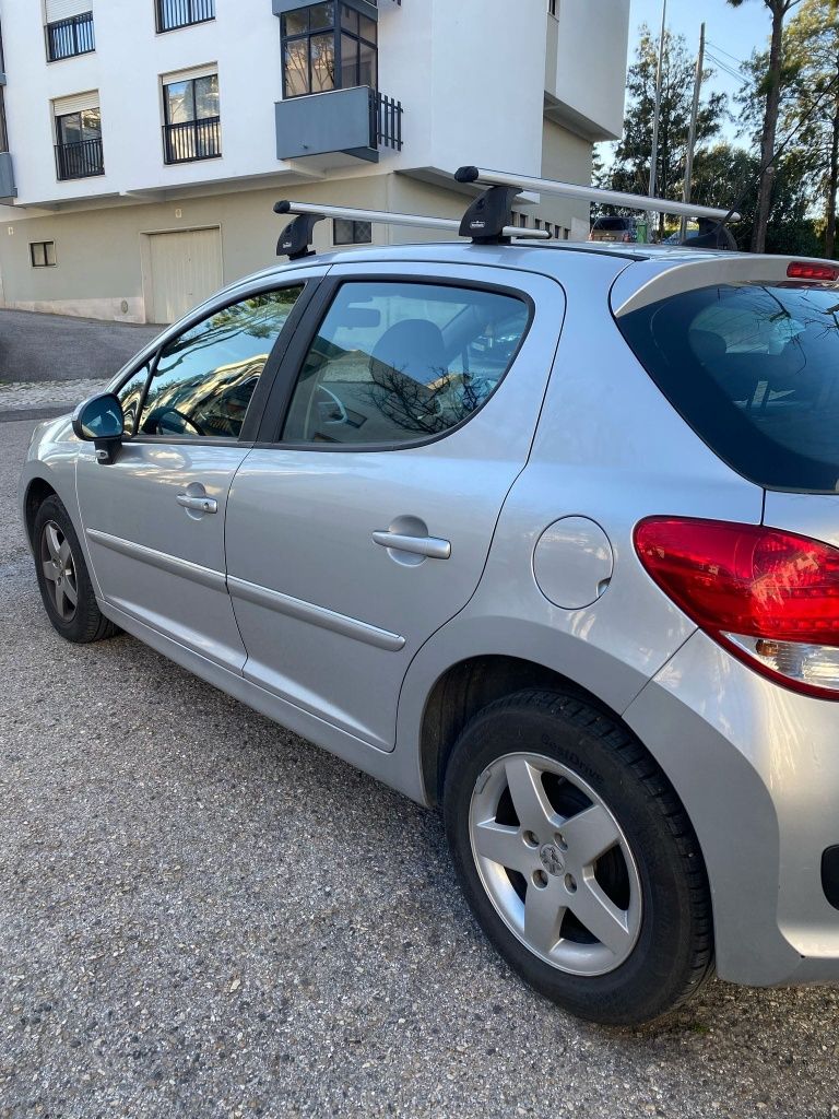 Peugeot 207 HDi 70 CV
