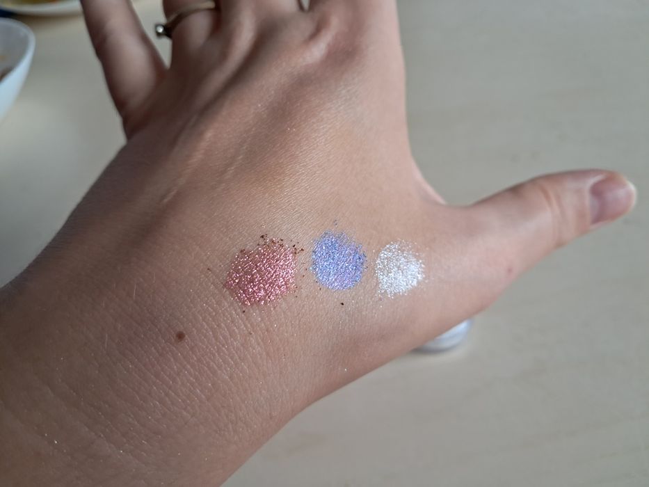 Odsypki pigmentów inglot