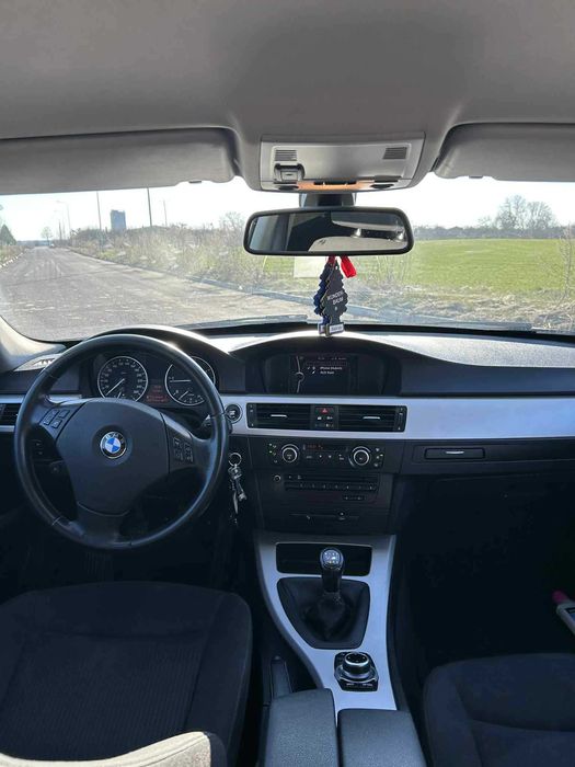 BMW E91 320D 2011
