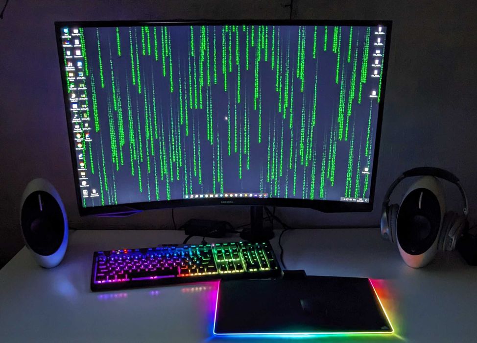 Монітор ігровий Samsung Odyssey G5 32'' 2560x1440 VA 144Hz 1 ms