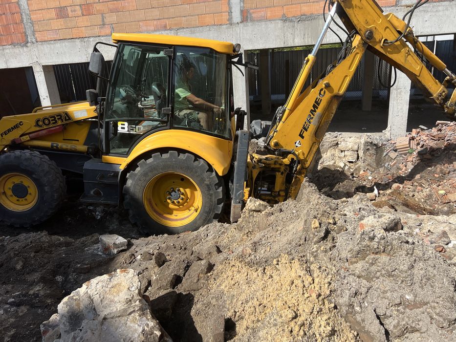 Usługi Koparko-Ładowarką – Szybko, Precyzyjnie, Bezpiecznie