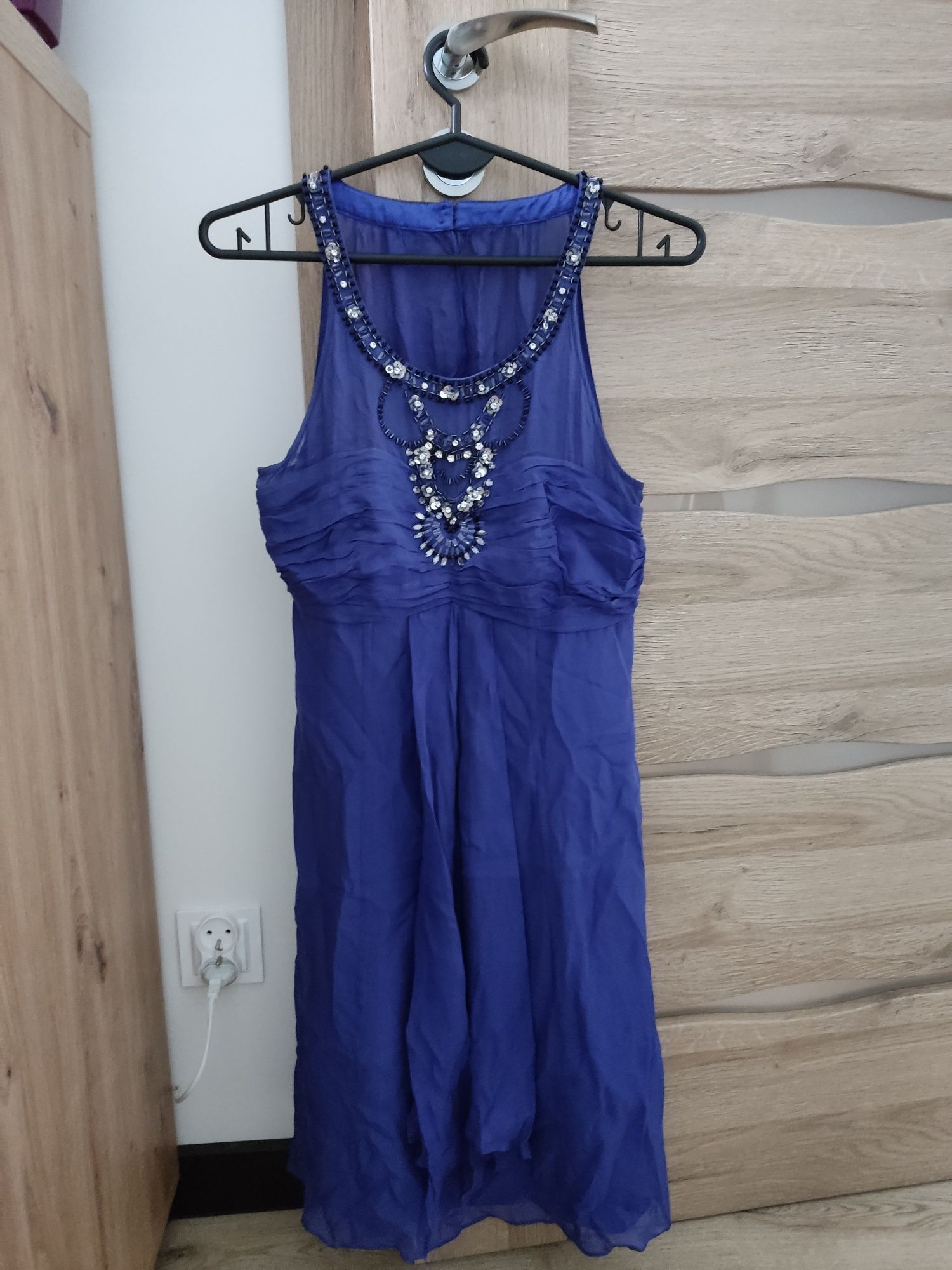 Niebieska sukienka Monsoon