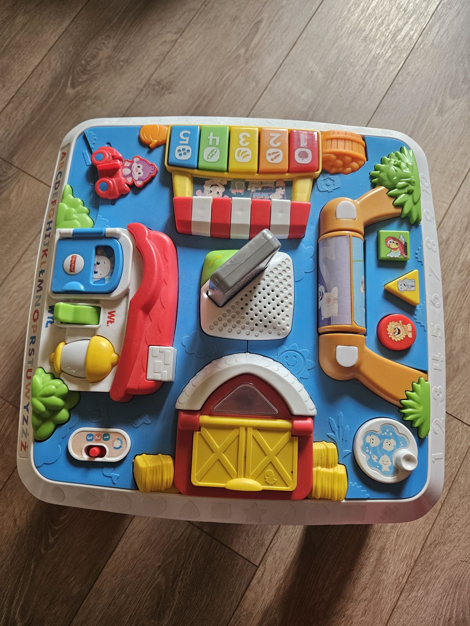 Stolik interaktywny fisher price