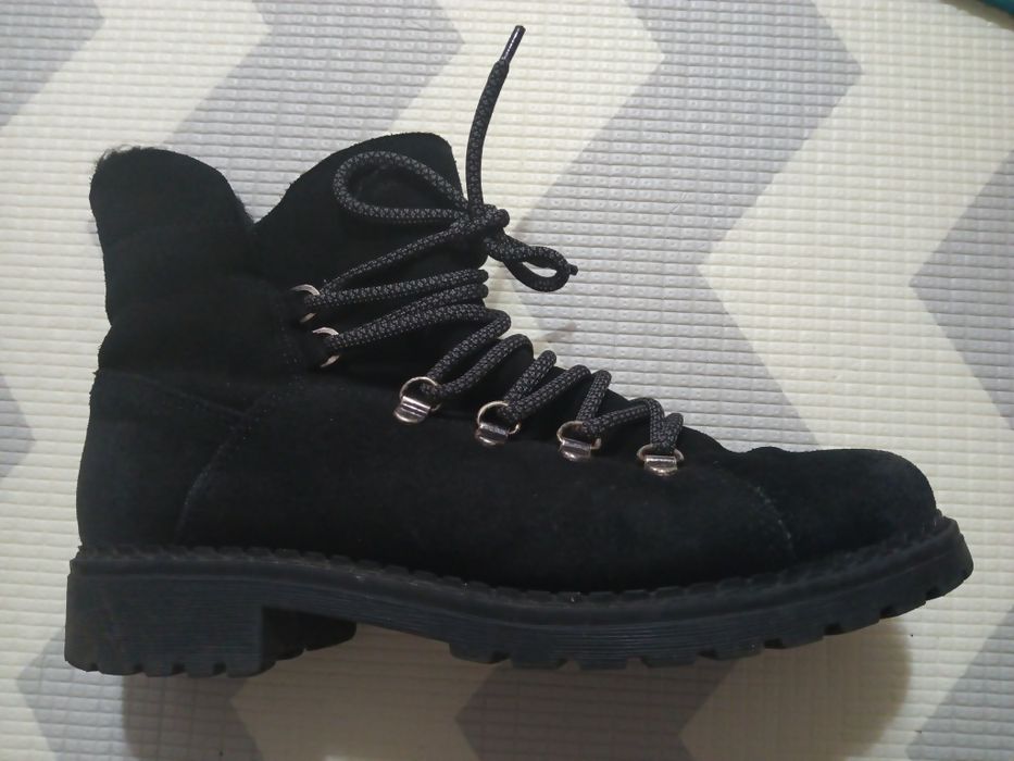 Sprzedam trapery damskie