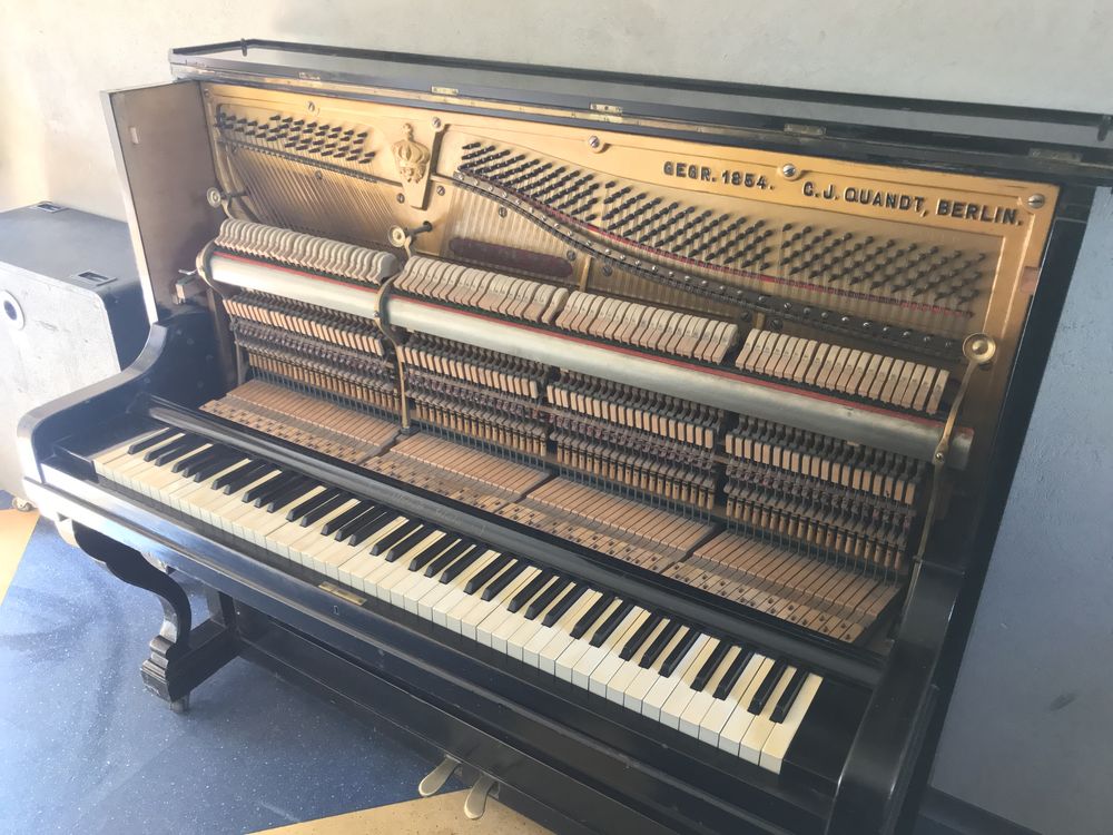Pianino C.J. Quandt Berlin