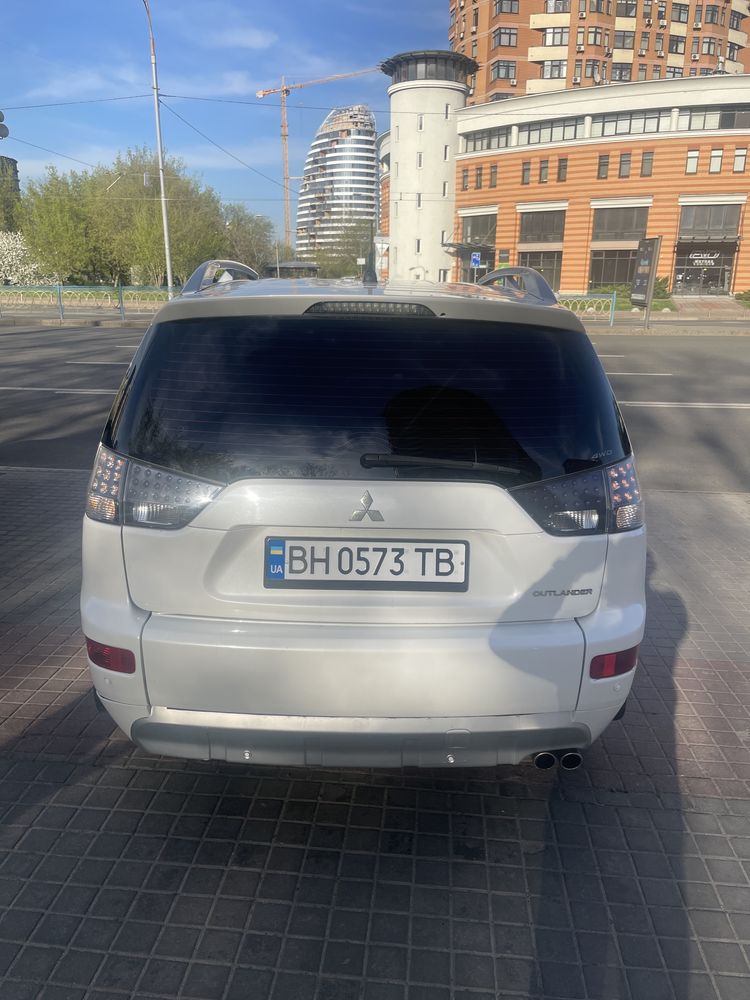 Outlander 3.0л г/б 2008