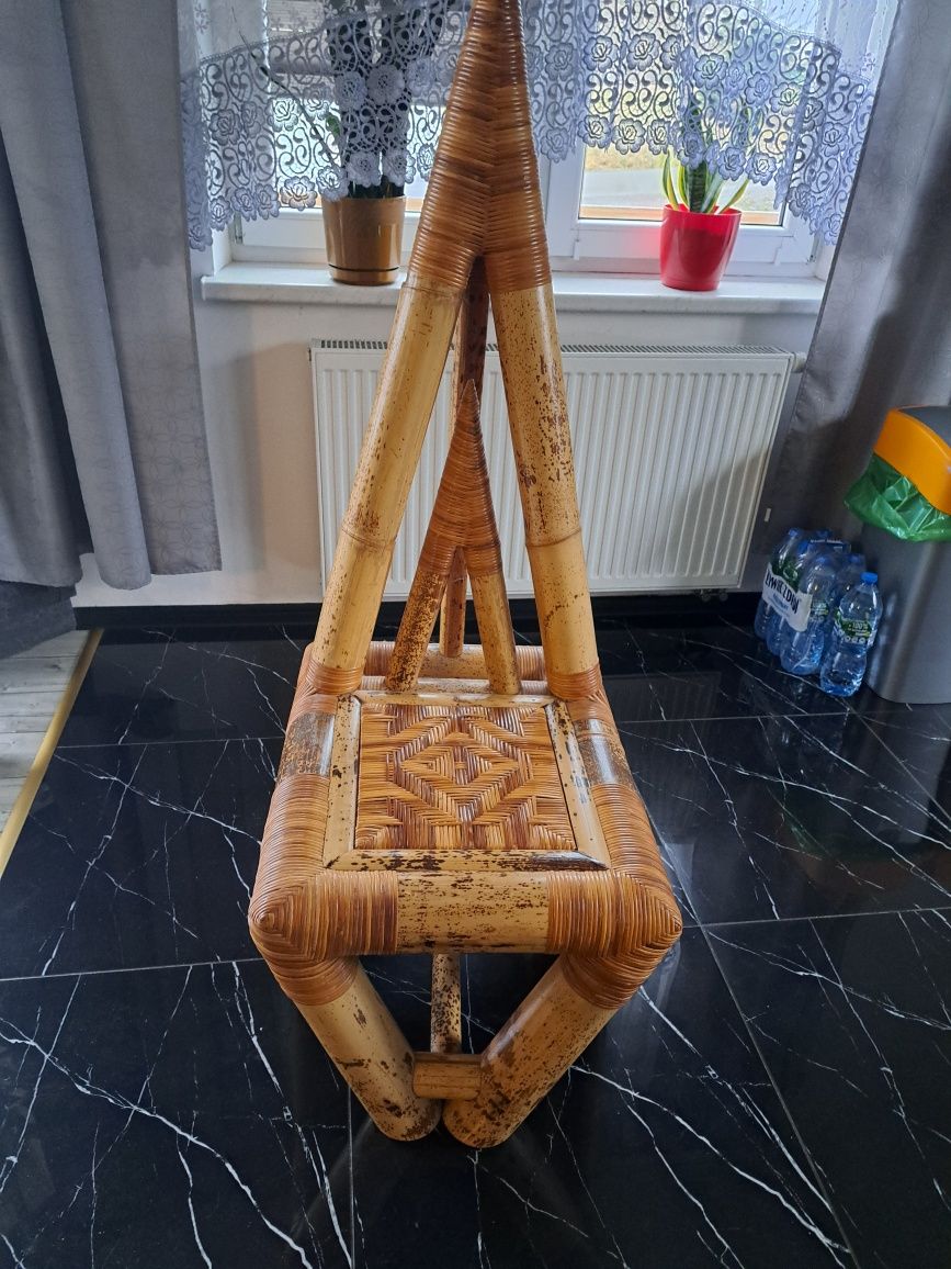 Bambusowe trojkatny fotel