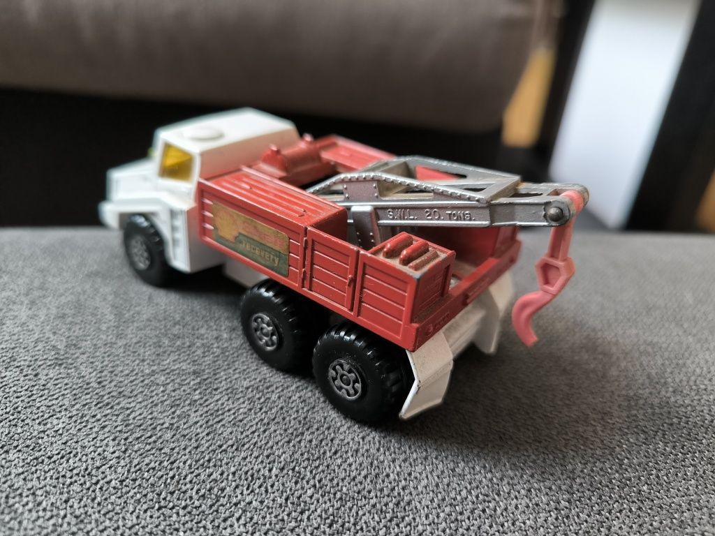Samochodzik Matchbox 1975r.