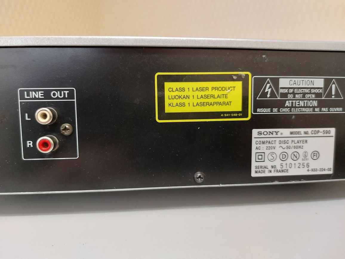 СД-плеер SONY , model: no. CDP-590
