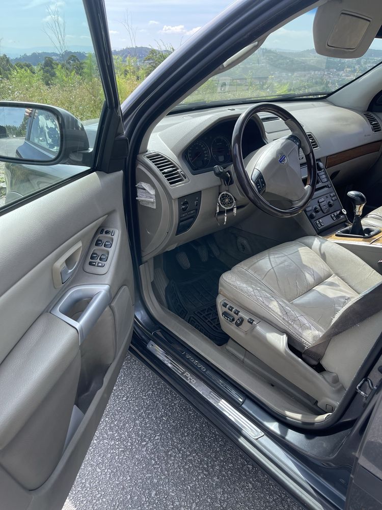 Volvo XC90 - ano 2005