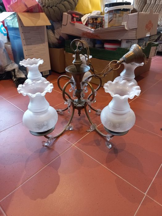 Candeeiro de teto em metal