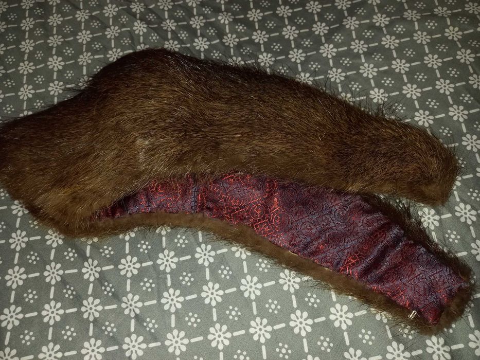 Комір, воротник з натурального хутра