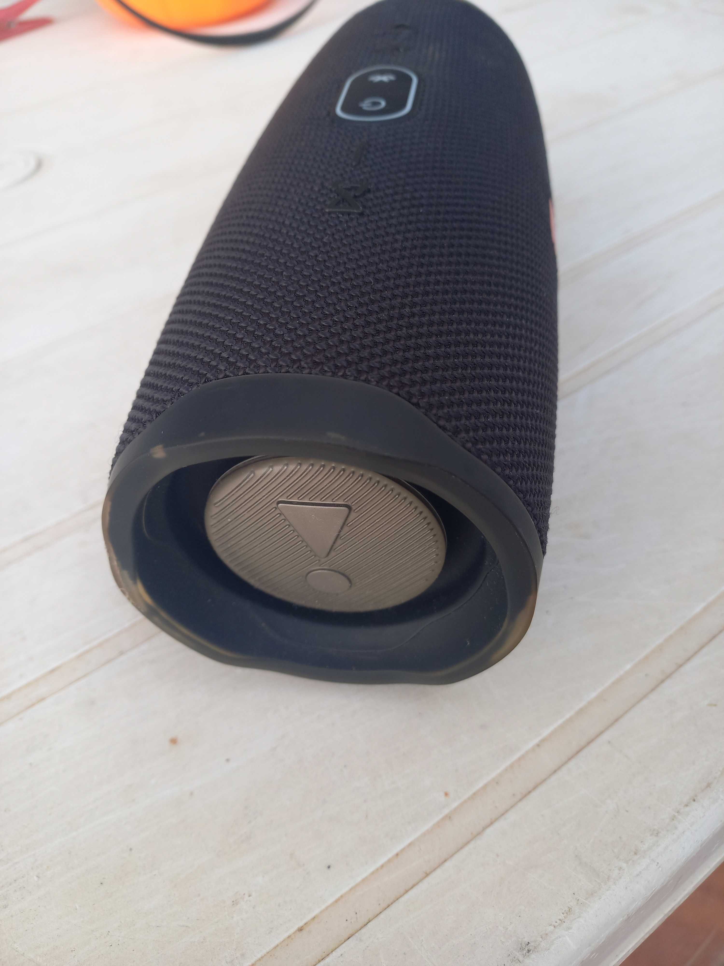 Coluna Bluetooth JBL Charge 4 (Preto)