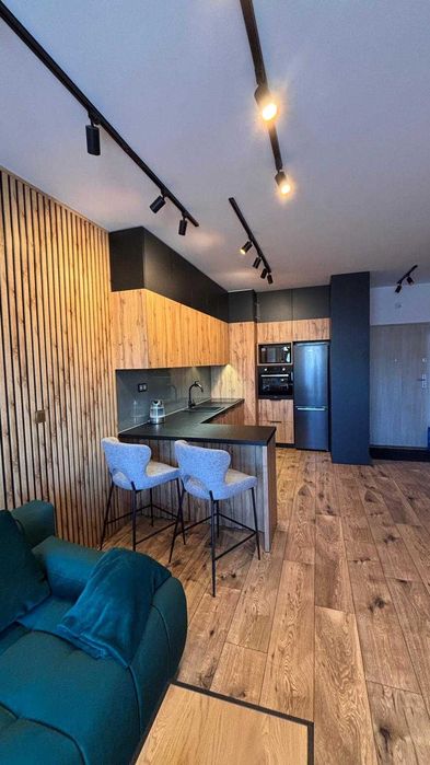 Nowoczesne mieszkanie 40 m2, balkon, garaż, komórka, internet w cenie