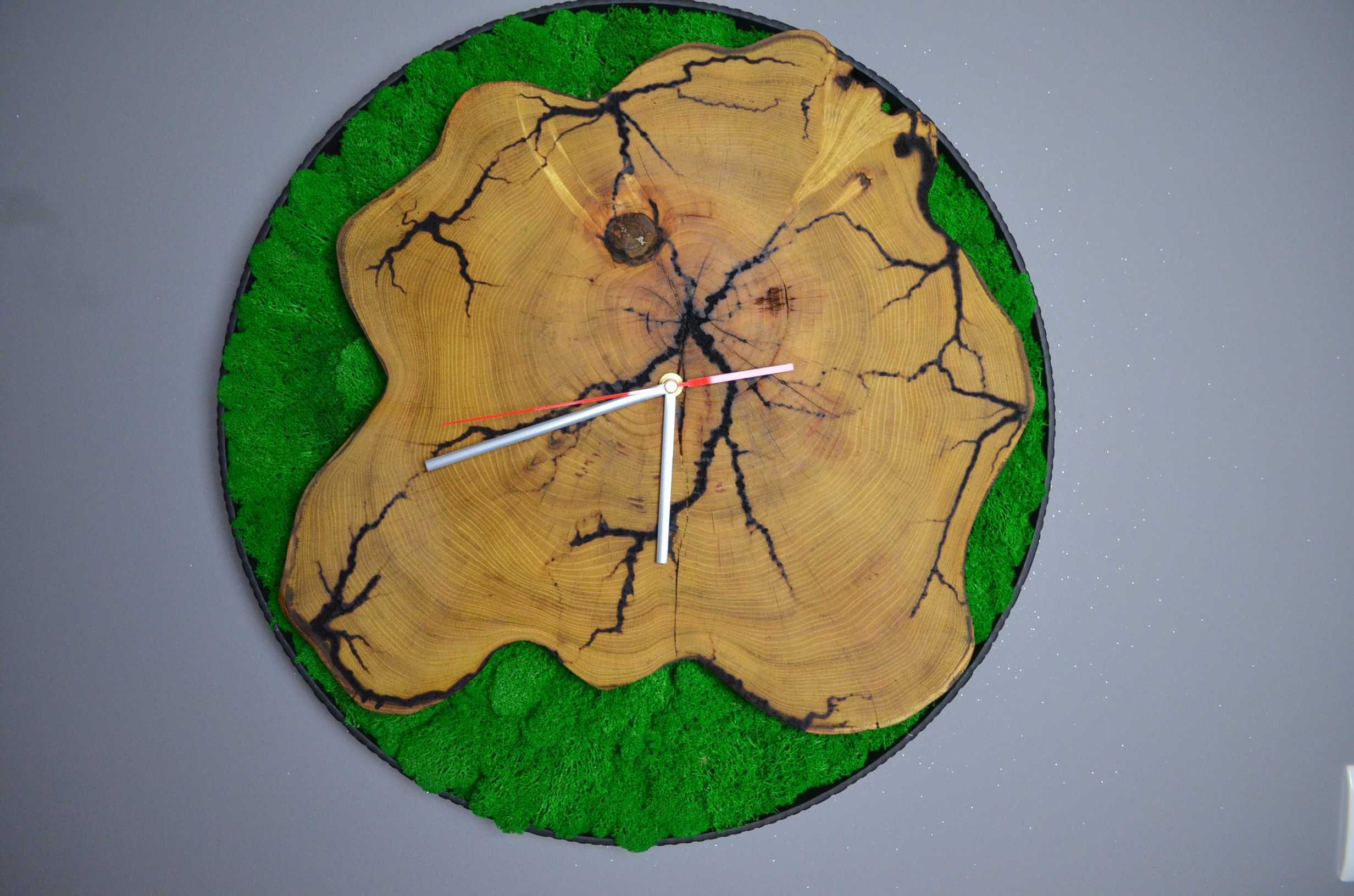 Zegar ścienny RĘKODZIEŁO z chrobotkiem 54cm