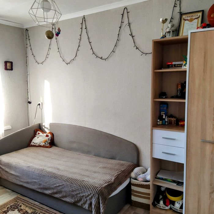 Продажа!  Чотирьох кімнатна квартира 85м2 в смт.  Гребінки.