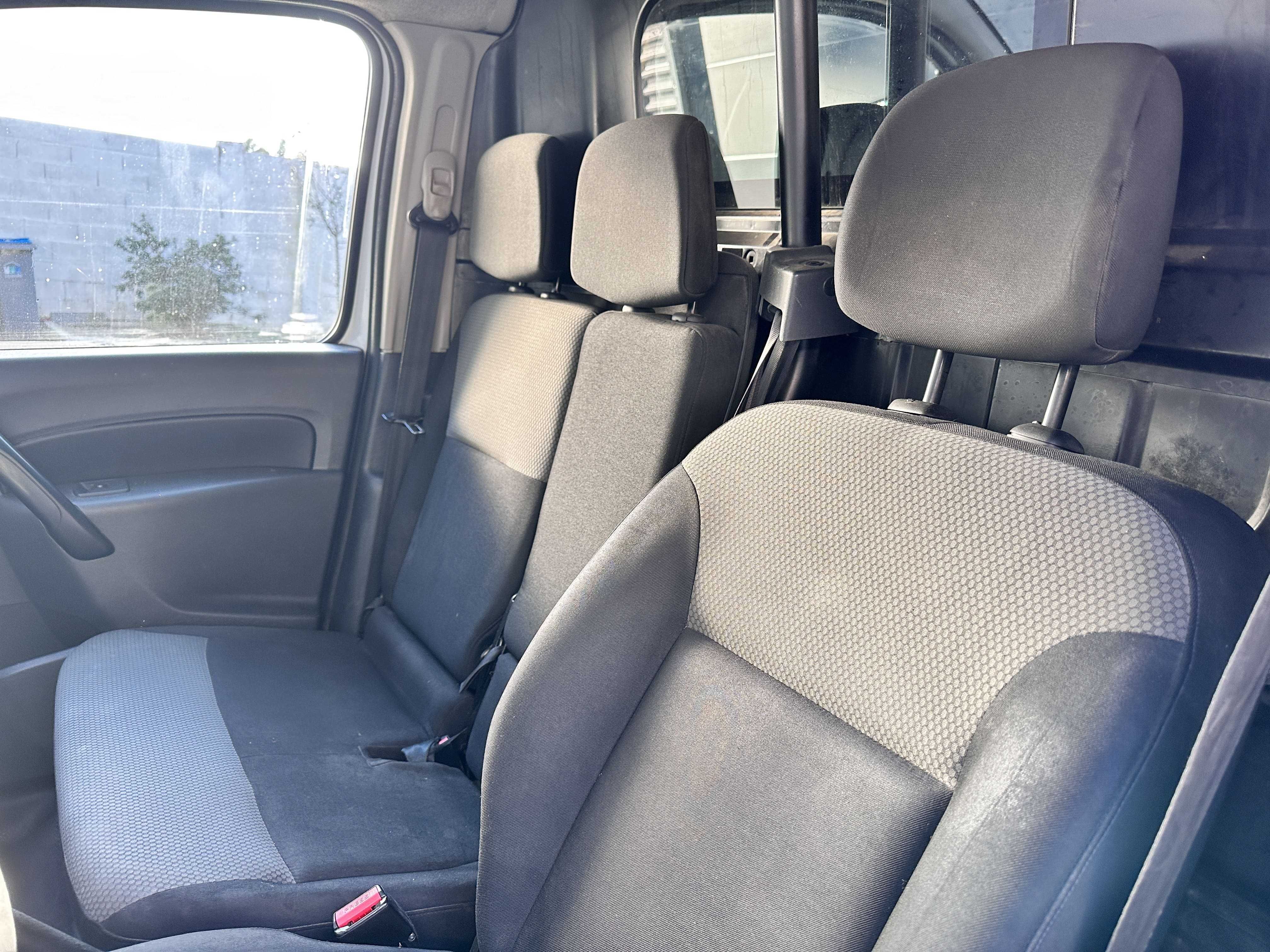 RENAULT KANGOO 1.5 DCI 3 LUGARES C/ AC