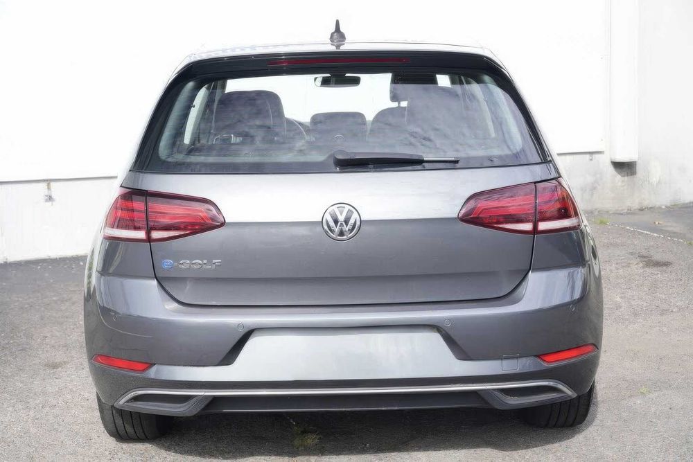 Volkswagen e-Golf SEL Premium      2019