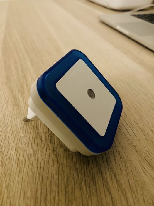 Luz led de presenca para crianca quarto sala